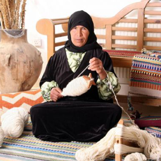  مؤسسة نهر الأردن: مشروع نساء بني حميدة للنسيج